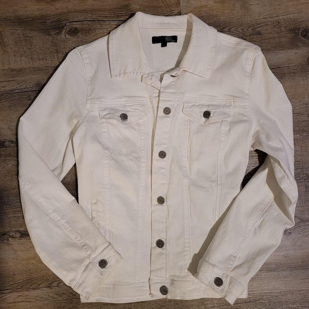 1822 White Denim Jacket L